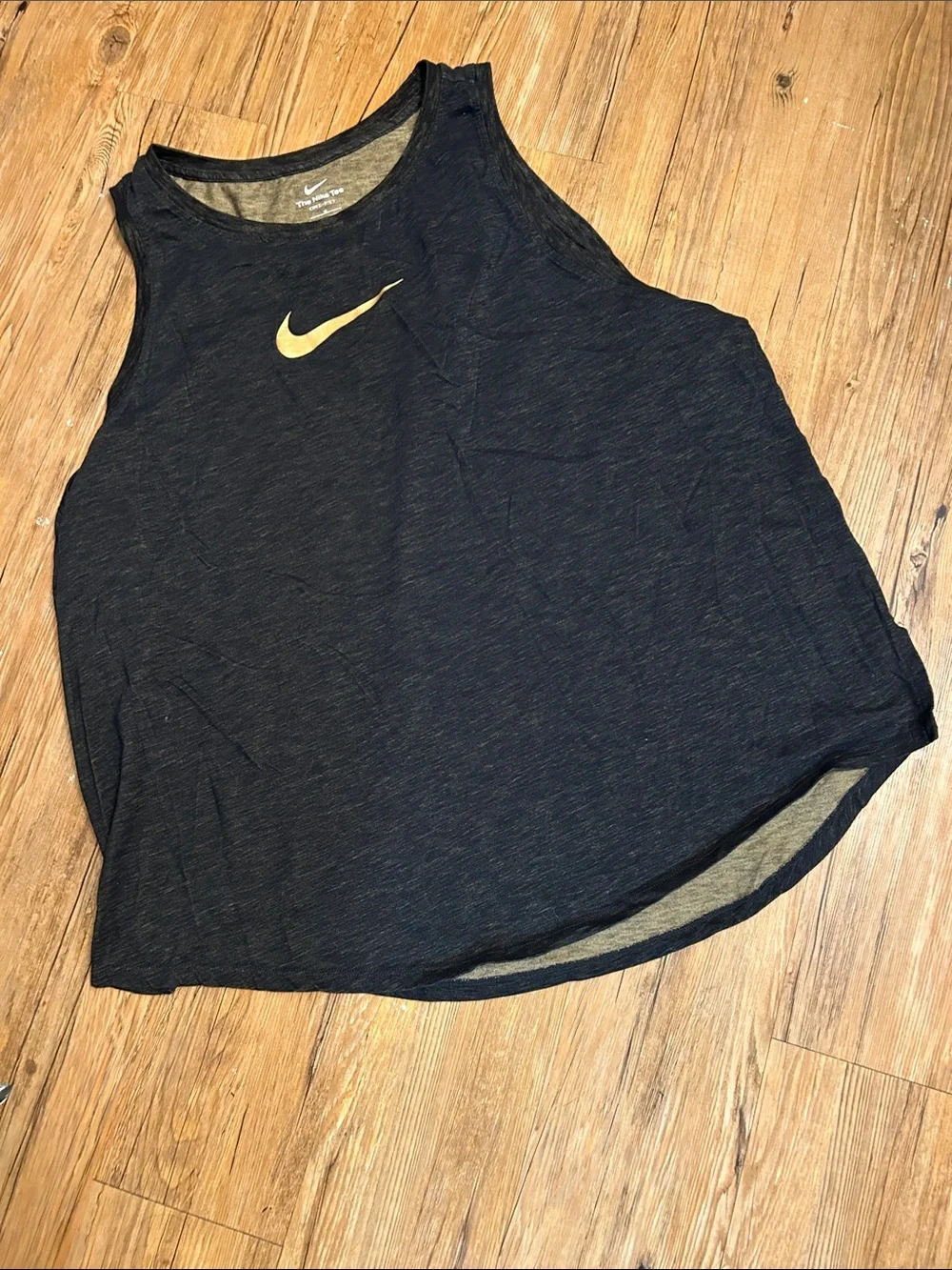 Nike Women’s Tank Top Black/Gold Size 3X